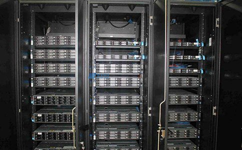 探讨免费服务器和付费服务器在硬件和网络配置方面的差异